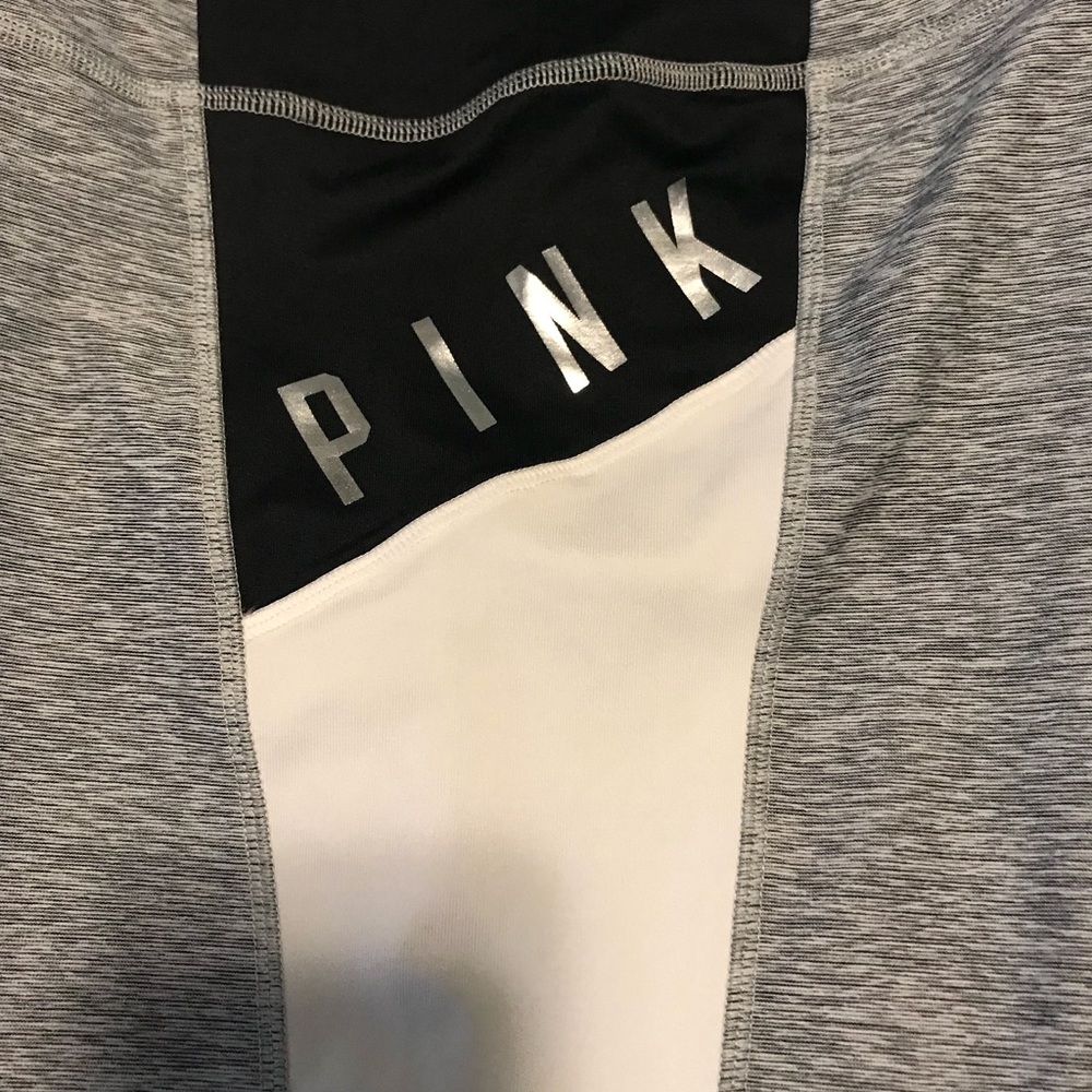 ⚡️VS PINK Outfit⚡️ - Picture 4 of 5